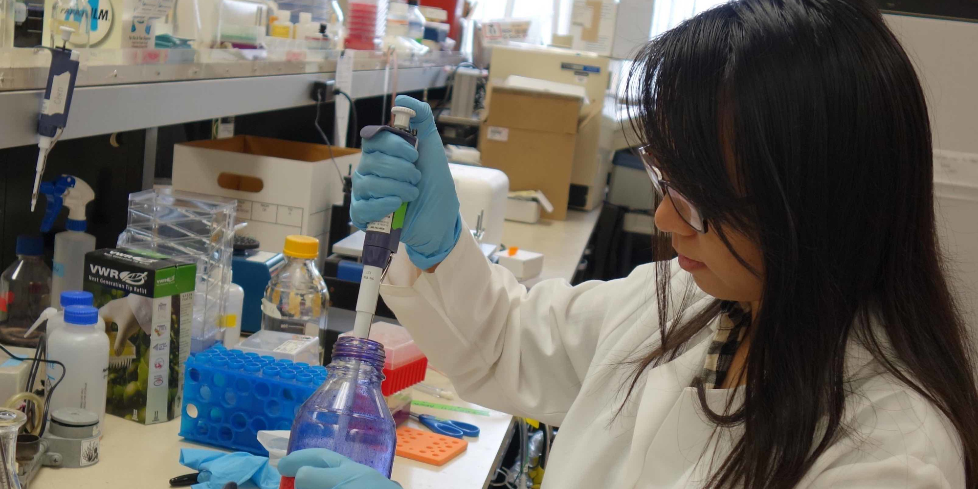 CBN Student in Lab